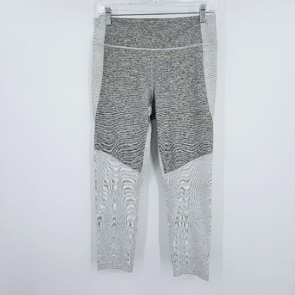 Outdoor Voices ¾ Warmup Leggings L Heather Grey Athletic Supportive Pocket Soft - Picture 1 of 9